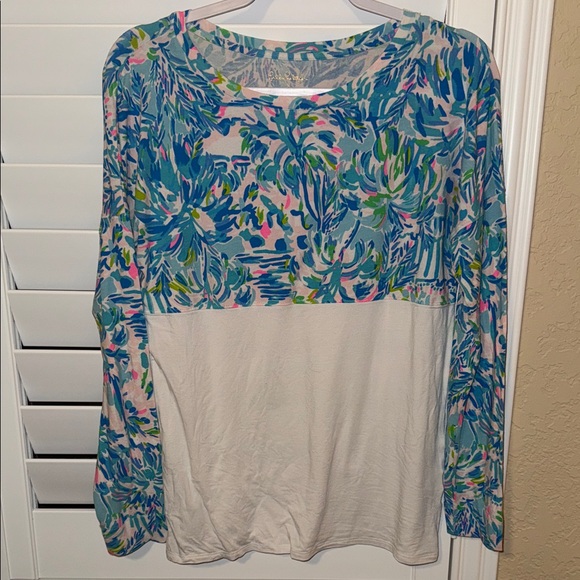 Lilly Pulitzer Blue and Green Patterned Blouse - Picture 1 of 3